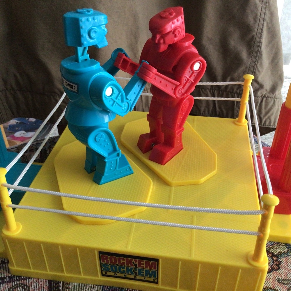ROCK em SOCK em Robots game